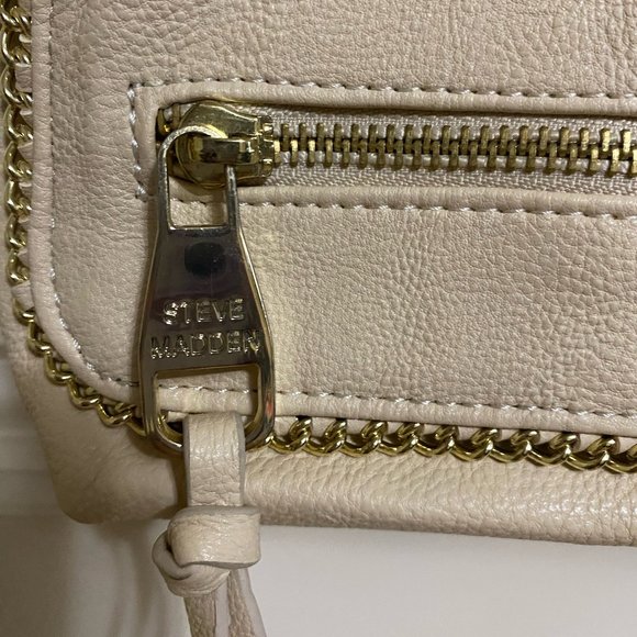 Steve Madden Small Cream Color Cross body Purse - Picture 2 of 7
